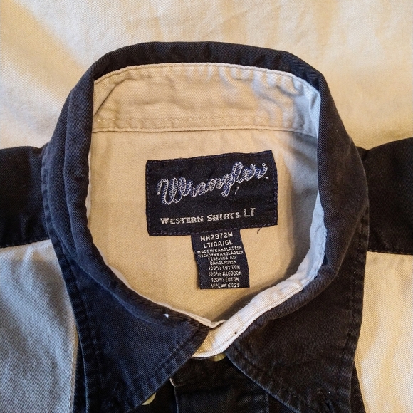 Vtg. Size L Wrangler L/Sleeve Tan & Black Color Block Aztec Western Shirt - Picture 2 of 7